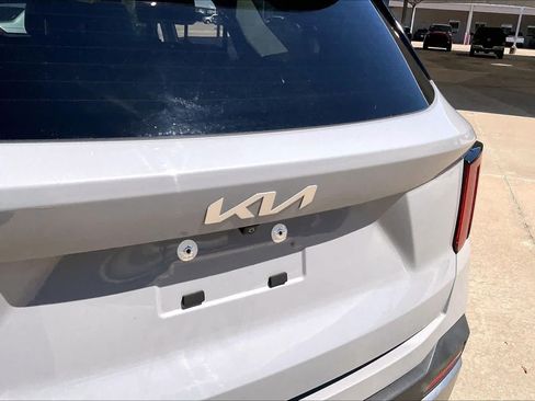 Used 2025 Kia Sorento S w/ Panoramic Sunroof Package FWD image 30
