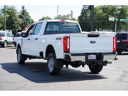 Used 2024 Ford F250 XL image 5