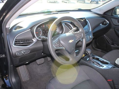 Used 2024 Chevrolet Malibu LT image 14
