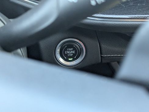 Used 2022 Buick Envision Essence w/ Sport Touring Package image 32