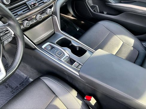 Used 2022 Honda Accord Sport image 17