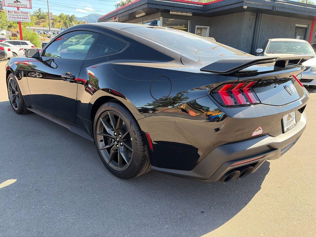 Used 2026 Ford Mustang Dark Horse RWD image 5
