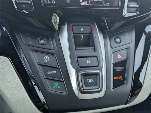 Certified 2026 Honda Odyssey Touring image 12