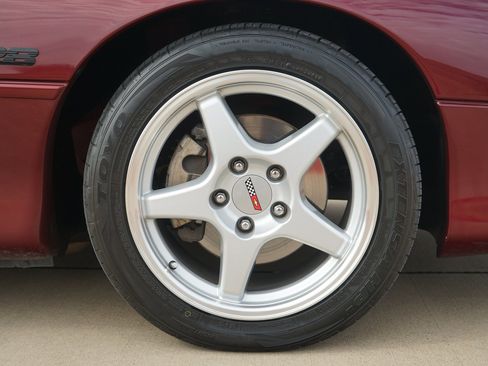 Used 2000 Chevrolet Camaro Z28 w/ Preferred Equipment Group 2 image 40