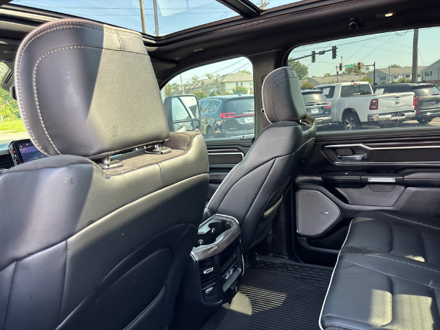 Used 2025 RAM 1500 Laramie w/ Night Edition AWD/4WD image 10