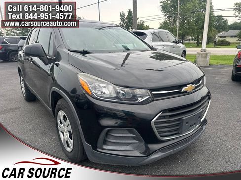 Used 2018 Chevrolet Trax LS w/ Fleet Convenience Package FWD image 12