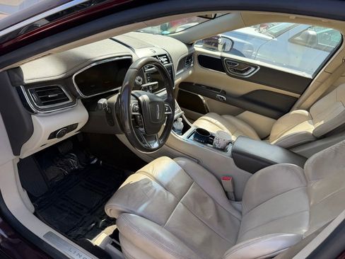 Used 2017 Lincoln Continental Reserve FWD image 4