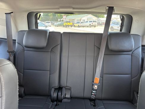Used 2018 GMC Yukon SLT w/ Premium Edition AWD/4WD image 15