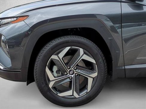 Certified 2023 Hyundai Tucson Limited AWD/4WD image 27