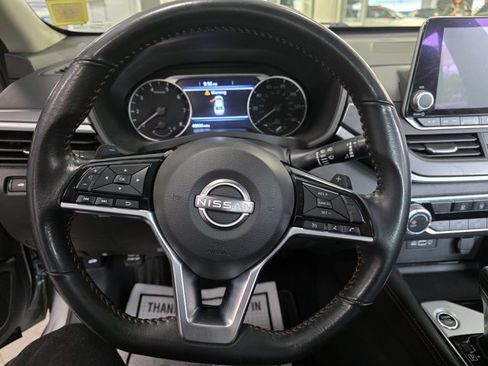Used 2023 Nissan Altima 2.5 SR image 5