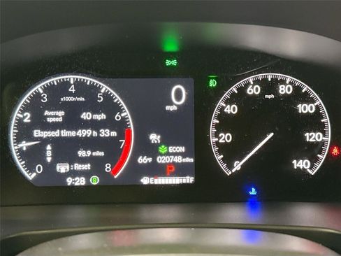 Used 2025 Honda Pilot TrailSport image 20