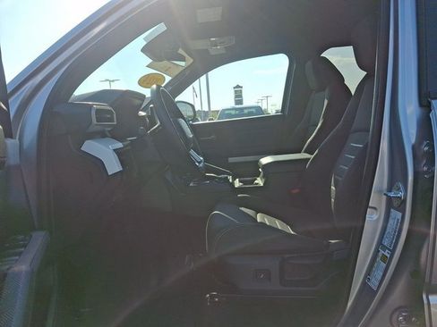 Certified 2024 Toyota Tacoma TRD Off-Road AWD/4WD image 13