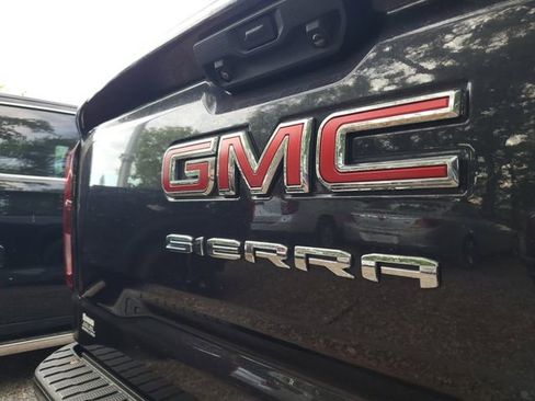 Used 2023 GMC Sierra 1500 SLE image 6