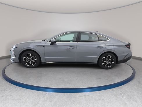 Used 2024 Hyundai Sonata SEL FWD image 8