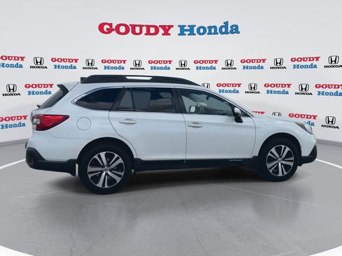 Used 2019 Subaru Outback 2.5i Limited AWD/4WD image 9