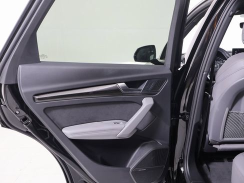 Used 2023 Audi SQ5 Premium Plus w/ Premium Plus Package image 24