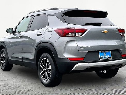 Used 2025 Chevrolet TrailBlazer LT AWD/4WD image 4