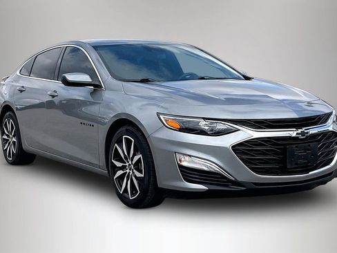 Used 2024 Chevrolet Malibu RS FWD image 1