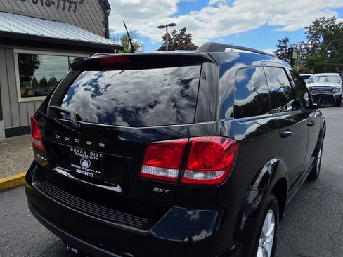 Used 2017 Dodge Journey SXT w/ Comfort/Convenience Group AWD/4WD image 8