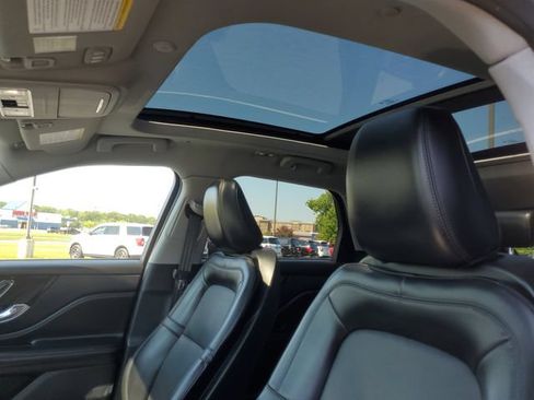 Used 2022 Lincoln Corsair Reserve w/ Elements Package AWD/4WD image 10