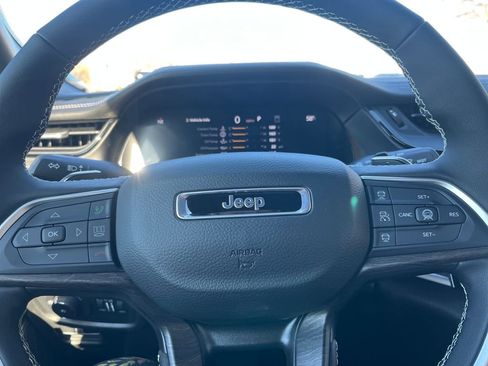 New 2026 Jeep Grand Cherokee Limited AWD/4WD image 17