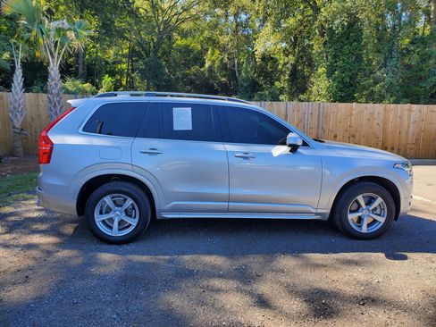 Used 2019 Volvo XC90 T5 Momentum w/ Advanced Package image 8