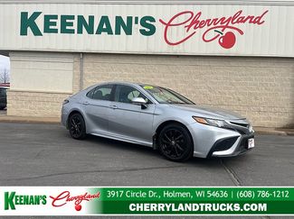 Used 2021 Toyota Camry SE video 1