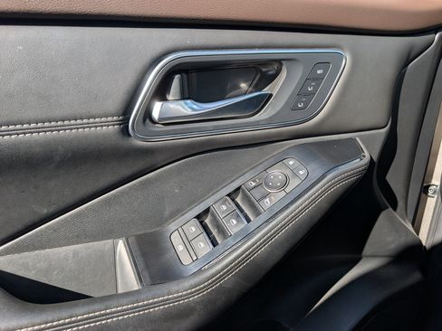 Used 2021 Nissan Rogue SL image 19