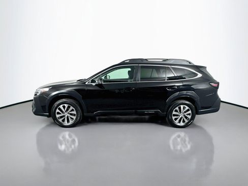 Used 2023 Subaru Outback Premium AWD/4WD image 2
