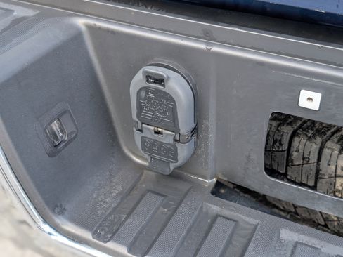 Used 2018 Chevrolet Silverado 1500 LT w/ All Star Edition image 31