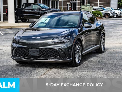 Used 2025 Genesis GV60 Advanced image 3