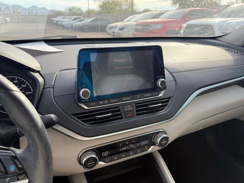 Certified 2019 Nissan Altima 2.5 SV image 20