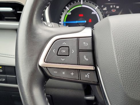 Used 2021 Toyota Highlander XLE image 19