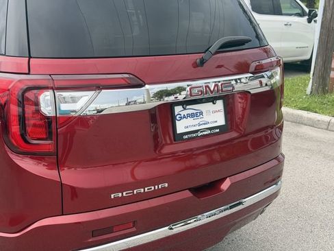 Used 2023 GMC Acadia Denali w/ Denali Ultimate Package FWD image 11
