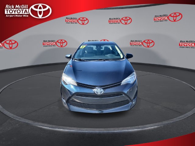 Used 2017 Toyota Corolla LE FWD image 3