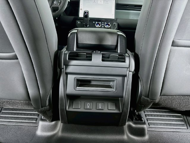 New 2026 Land Rover Defender 110 S AWD/4WD image 24