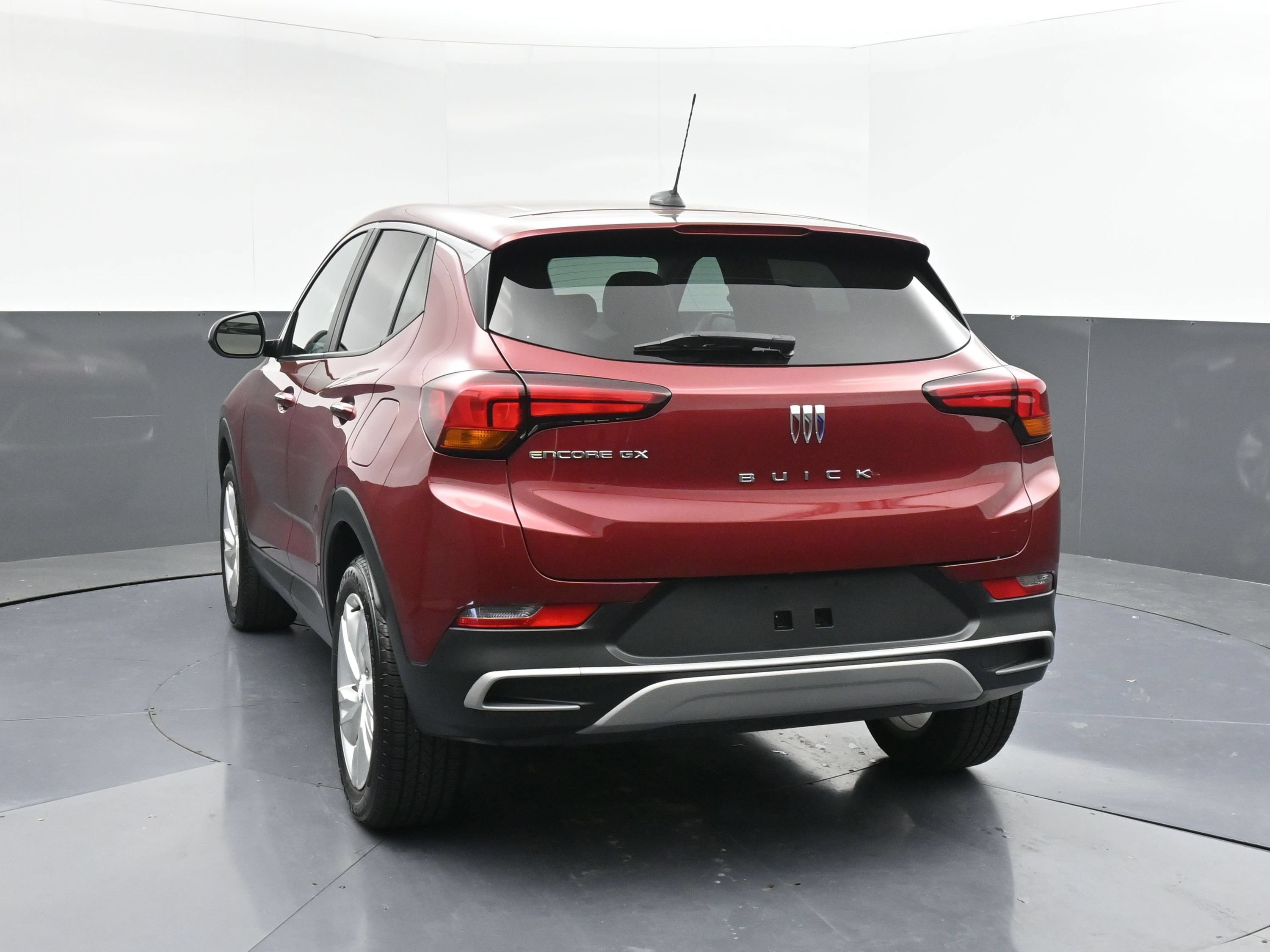 Used 2024 Buick Encore GX Preferred FWD image 7