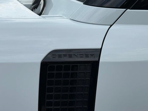 Used 2024 Land Rover Defender 130 X-Dynamic SE AWD/4WD image 44