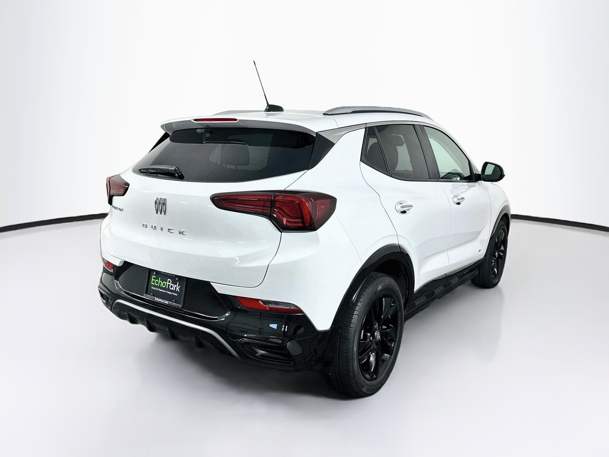 Used 2025 Buick Encore GX Sport Touring FWD image 9