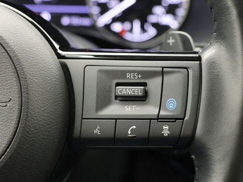 Used 2024 Nissan Pathfinder SL image 20