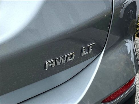 Used 2024 Chevrolet Equinox LT image 27