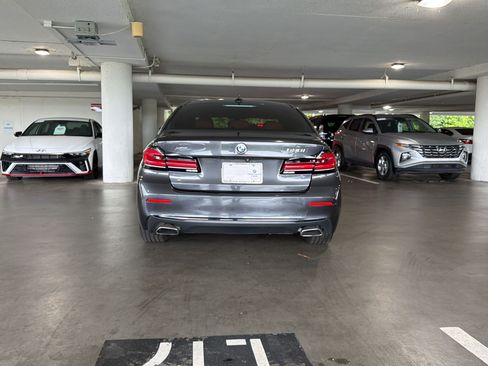 Used 2021 BMW 530i xDrive AWD/4WD image 8