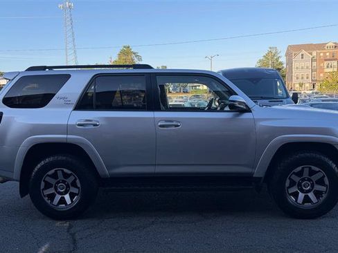 Used 2020 Toyota 4Runner TRD Off-Road Premium w/ Moonroof Package AWD/4WD image 4
