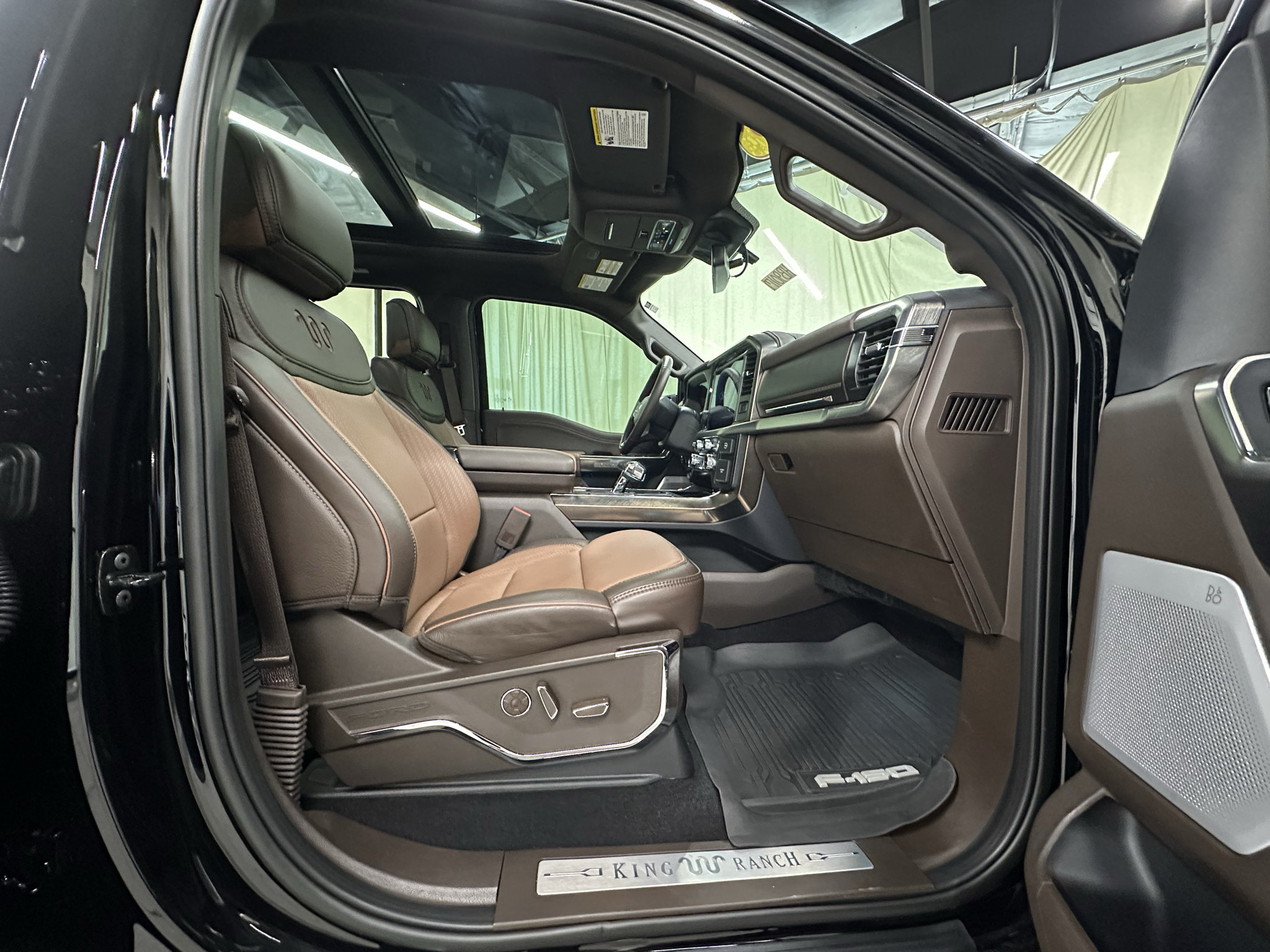 Used 2025 Ford F150 King Ranch AWD/4WD image 21