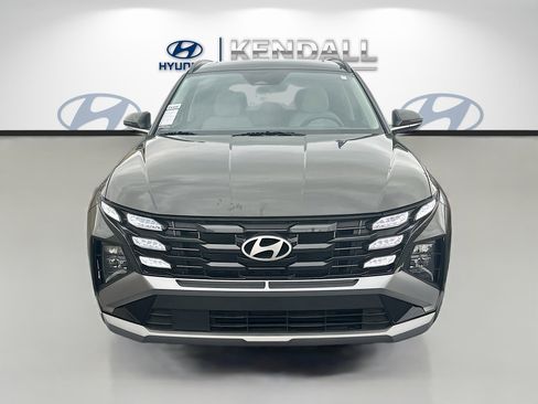 Used 2025 Hyundai Tucson SEL FWD image 2