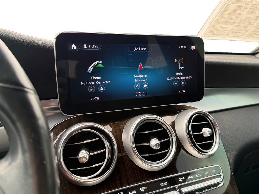 Used 2023 Mercedes-Benz GLC 300 4MATIC Coupe image 14