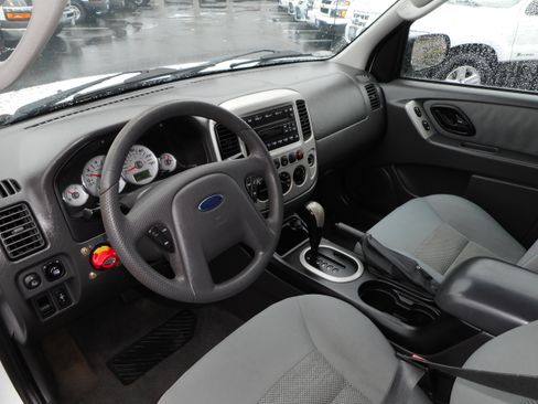 Used 2007 Ford Escape 4WD Hybrid image 14