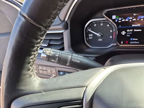 Used 2021 GMC Yukon Denali image 36