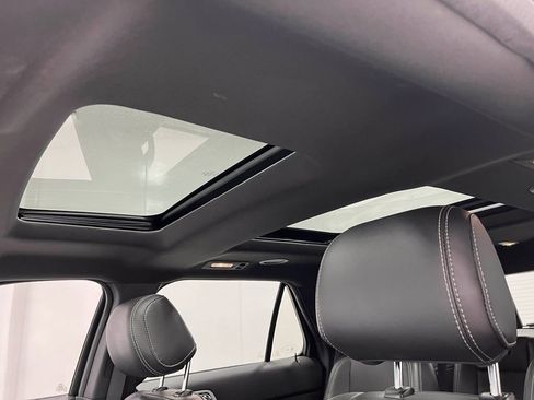 Used 2015 Ford Explorer Sport w/ Equipment Group 401A image 11