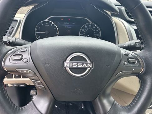 Certified 2024 Nissan Murano SV image 19